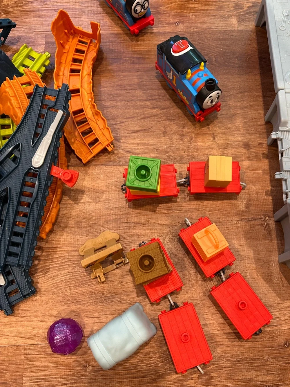 Thomas & Friends Talking Cranky Delivery Train Set with 5 Additional Trains
